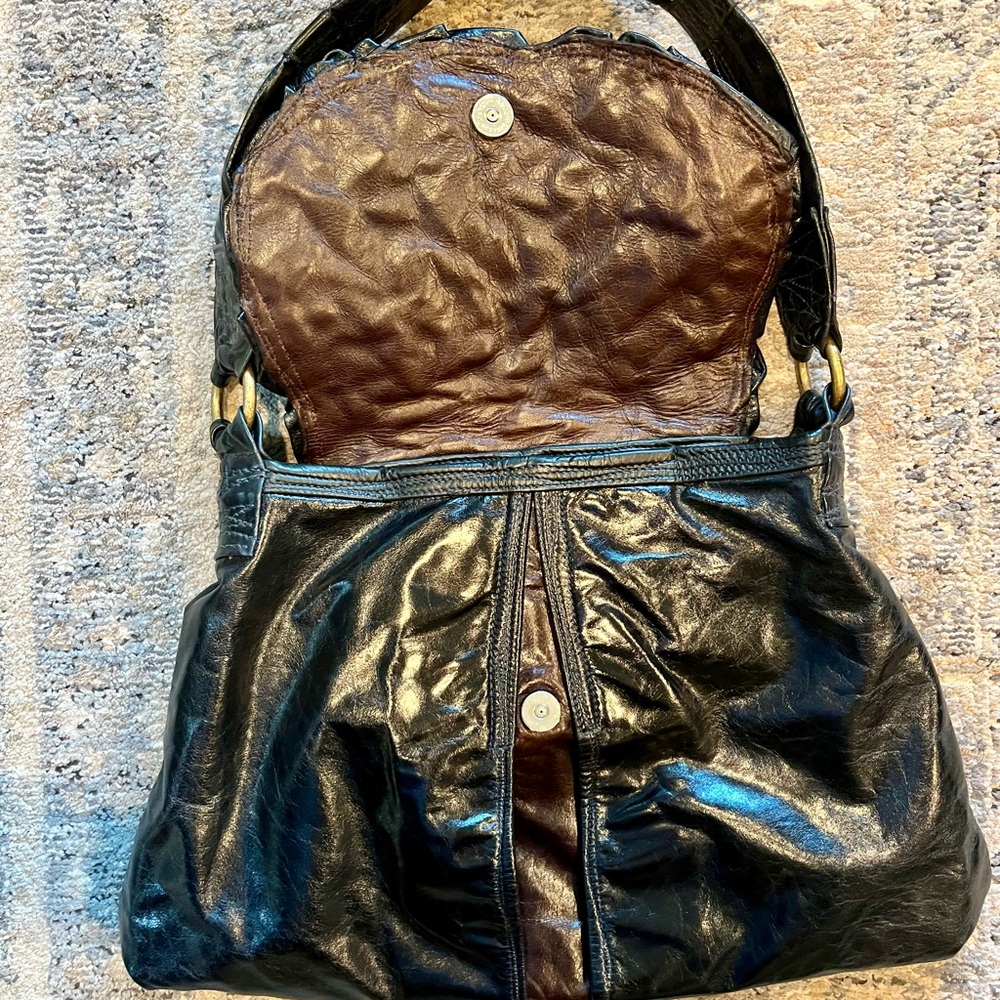 Willi Nilli by Susanne Williams Black Ruffled Women's Shoulder Bag - Picture 4 of 6